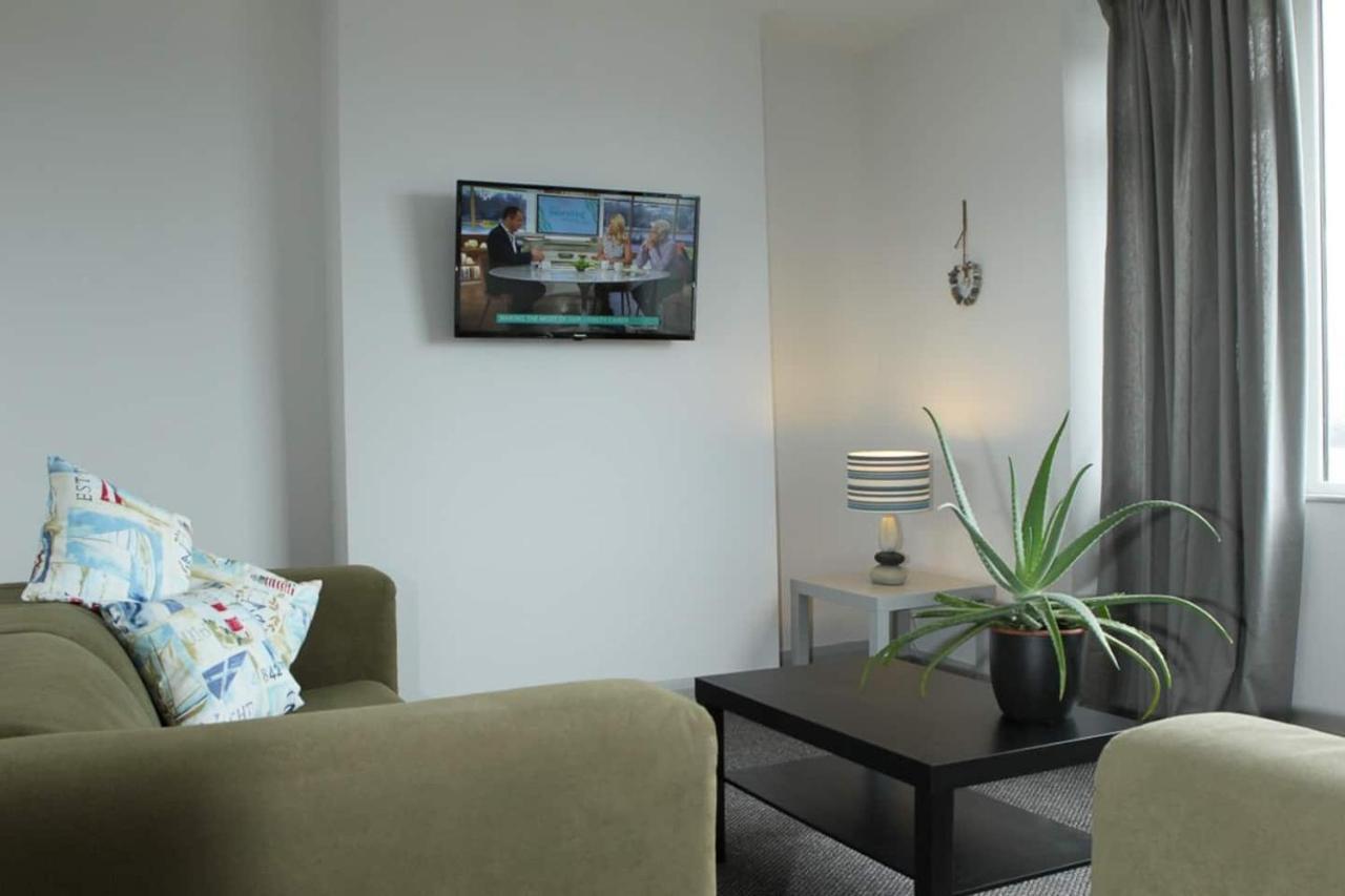 Malin View Apartments Port71 포트러시 외부 사진